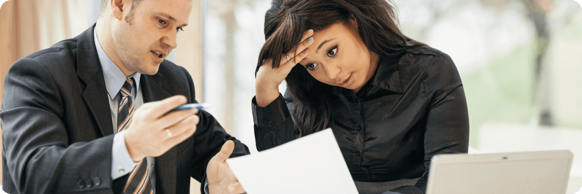 Understanding the challenges of choosing between digital and traditional marketing for small businesses.